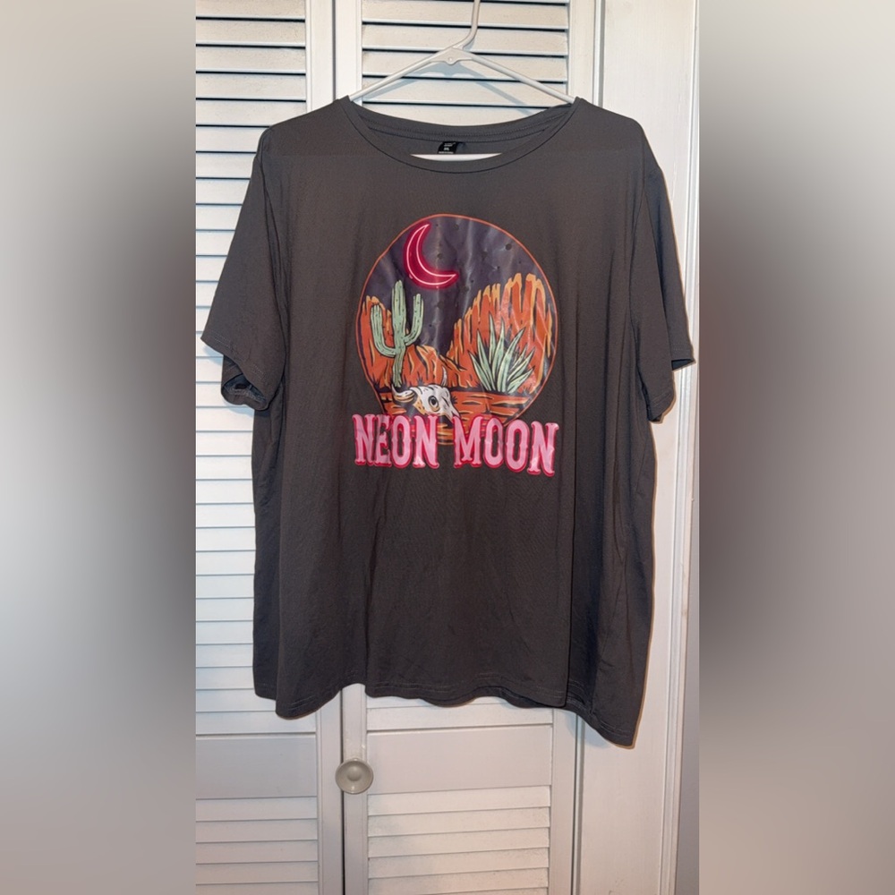 SHEIN Neon Moon Desert Graphic Tee - Black